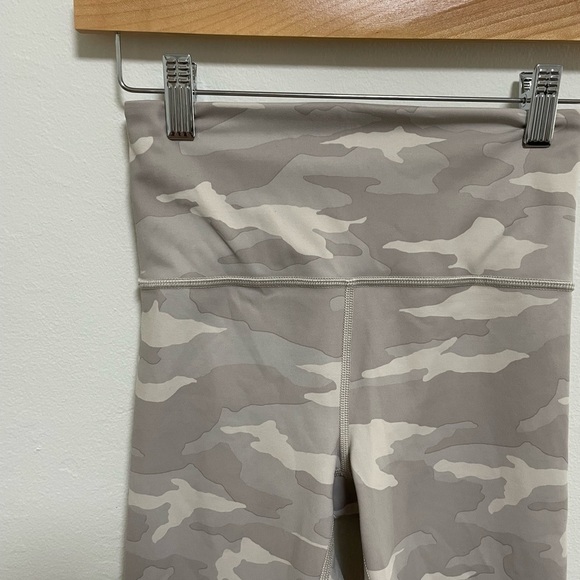 Athleta Elation 7/8 Tights Size XXS - Picture 2 of 6